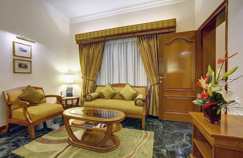 Ahmedabad Hotel | The Ummed Ahmedabad Airport