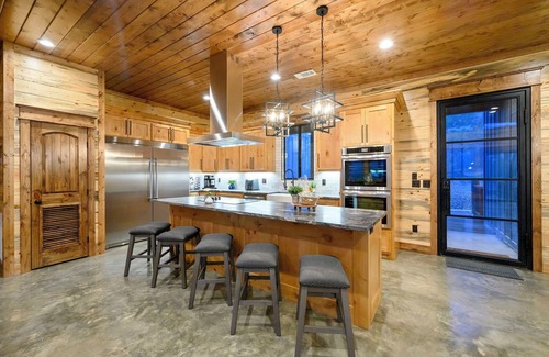 Pickens Cabin | The Unicorn, 8 Bedroom, Pool, Pickleball, Game Room & More