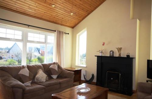 Spiddal House | The Uplands