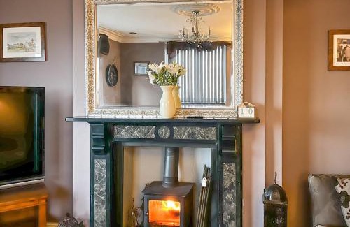 Tynemouth House | The View Old Coastguard Cottage