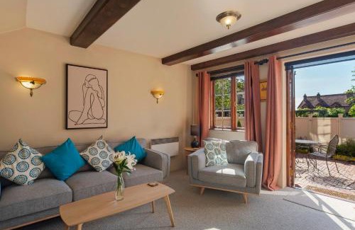 Stoke Apartment | The Village Green Apartment