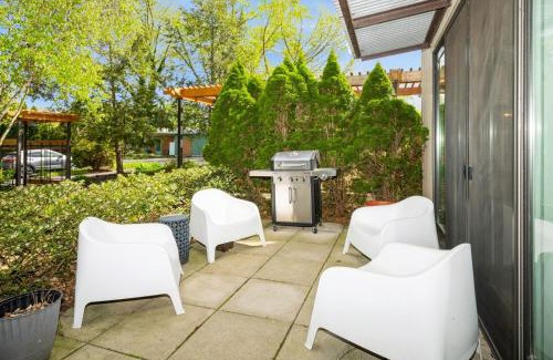 Shorewood-Tower Hills-Harbert House | The Vineyard Loft