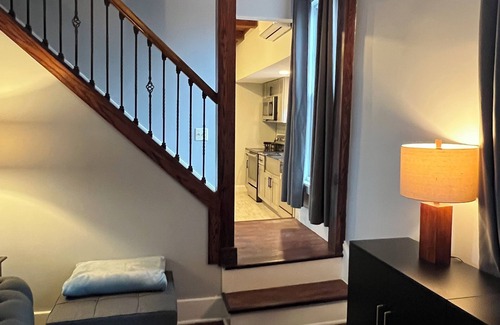 Elizabethtown House | The Vintage on Market, w/Pool, near Hershey, Ironstone Ranch & Spooky Nook