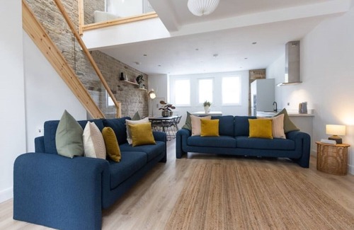 Triangle House | The Wagon Shed, Luxury Yorkshire stay