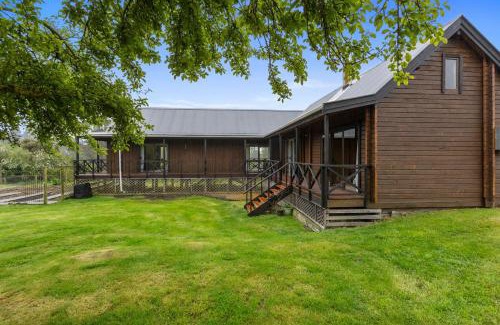 Waimakariri District House | The Wee Glen - Peaceful Country Retreat