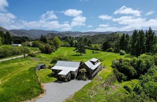 Waimakariri District House | The Wee Glen - Peaceful Country Retreat