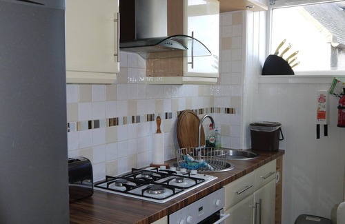 Cowdenbeath House | The Wee Hauf - cosy, modern, excellent location for exploring Scotland