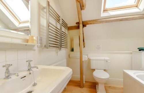 Carlton-in-Cleveland House | The Wheel House