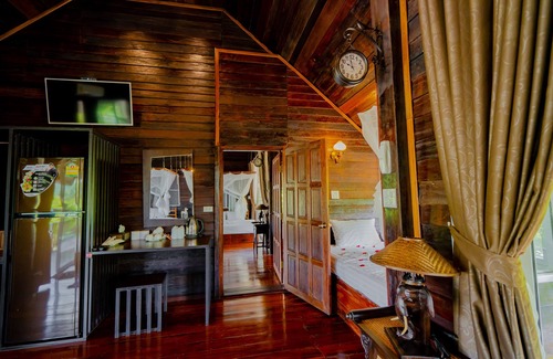 Mae Kon Hotel | The White House Boutique Chiangrai