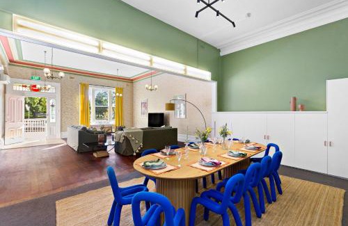 Fitzroy House | The White House Fitzroy - One of the largest single dwelling accommodations