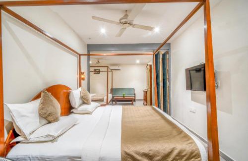 Gwalior Hotel | The White Seasons