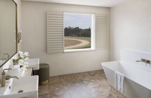 Warwick Farm Hotel | The William Inglis Hotel - MGallery Hotel Collection