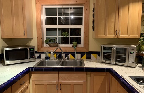 Anacortes House | The Woodpecker Cabin on Guemes Island with Hot Tub!