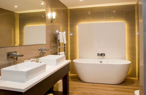 Appley Bridge Hotel | The Wrightington Hotel & Health Club