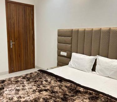 Kharar Apartment | The Young Chalet