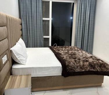 Kharar Apartment | The Young Chalet