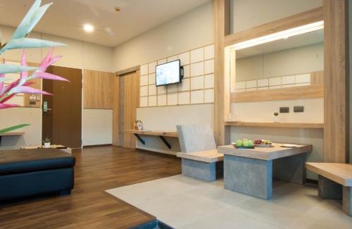 Nai Mueang Hotel | The Zenith Residence Hotel