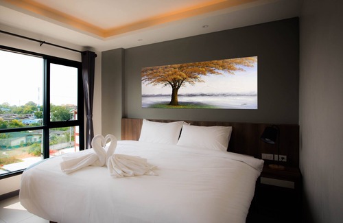 Chonburi Hotel | The Zleep Chonburi