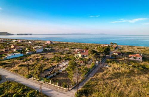 Agia Anna Beach Apartment | Thea Apartment near the Agkali - Ayia Anna beach in Evia