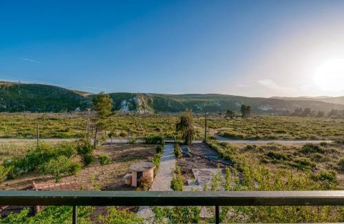 Agia Anna Beach Apartment | Thea Apartment near the Agkali - Ayia Anna beach in Evia