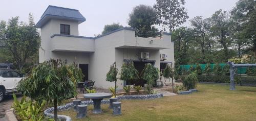 Bhiwadi Villa | Theaarambagh