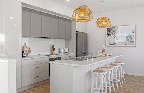 Hayborough House | Third Avenue Beach House