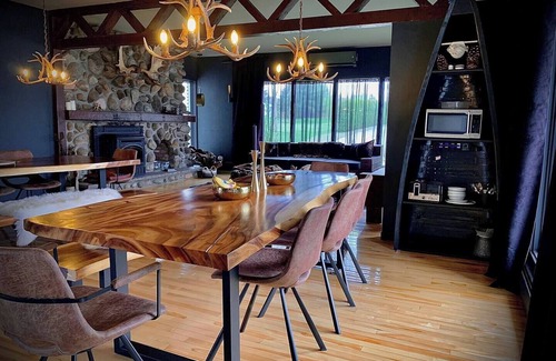 Girardville Bed & Breakfast | This bnb is a 1 bedroom(s), 1 bathrooms, located in Girardville, QC Canada.