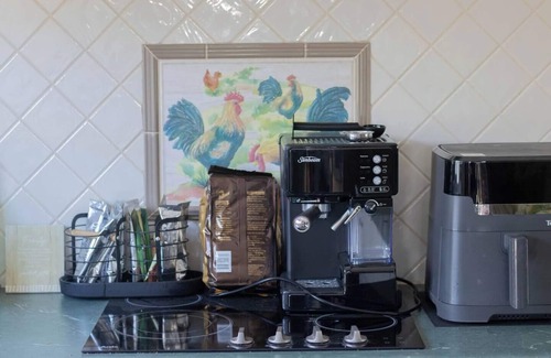 Horsham House | This charming 1-bedroom home in Horsham is perfect for a relaxing getaway