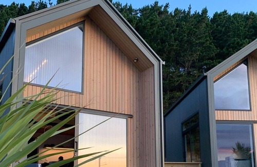 Palliser Bay Ski Chalet | This is the most southern of the four villas available which include cosy open p