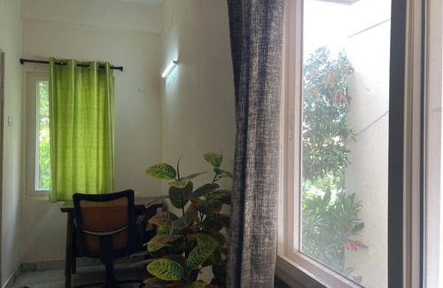 Hyderabad Apartment | Three bed room apartment near KBR park Banjarahills road number 12