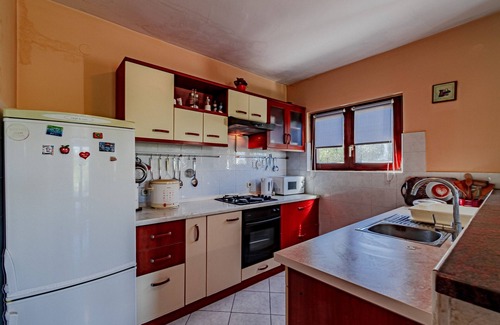 Racisce Apartment | Three bedroom apartment with terrace and sea view Račišće, Korčula (A-20001-a)