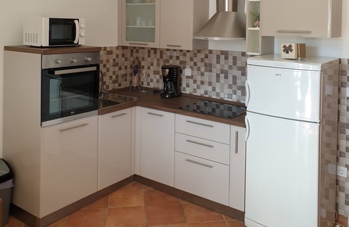 Metajna Apartment | Three bedroom apartment with terrace and sea view Metajna, Pag (A-6498-a)