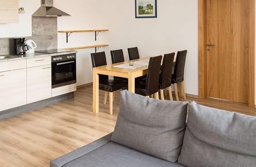 Zell Am Moos Apartment | Three-bedroom apartment - Familienferienhof Stabauer (4 flowers)