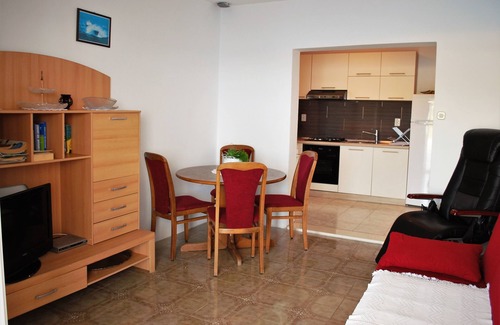 Zavalatica Apartment | Three bedroom apartment near beach Zavalatica, Korčula (A-182-a)