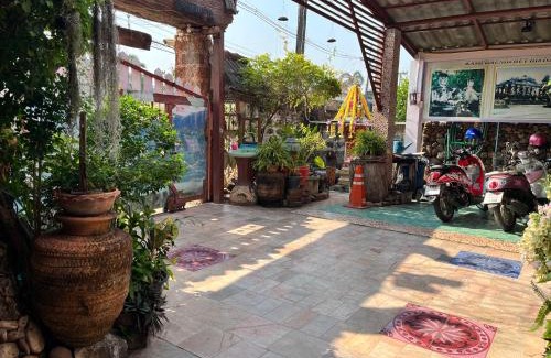 Kamphaeng Phet House | Three J Guesthouse