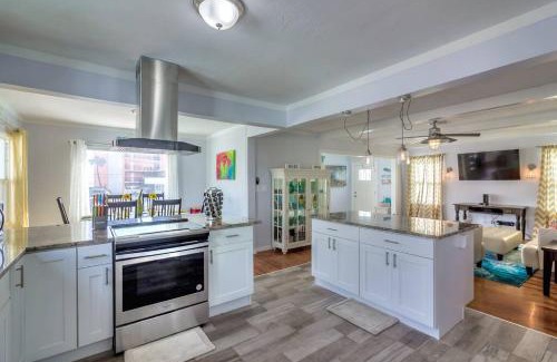 Seabreeze Park House | Three Oars Beach Bungalow