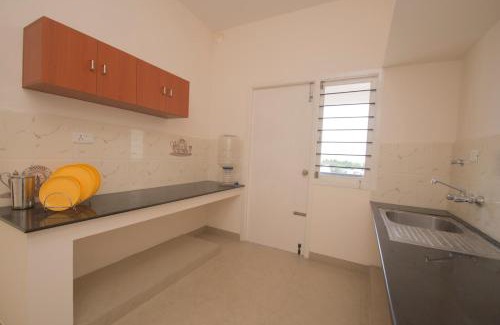 Hope College Apartment | ThulasiRams Service Apartments