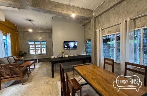 Su Thep House | Thursday House Great for work and rest near city and nature