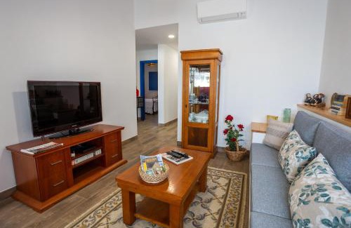 Casevel House | Tia Antonia