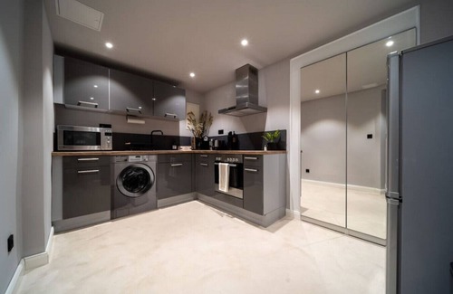 Saint Georg Condo | TIMANA: La Bodega - Design apartment near the Alster