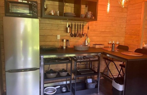 Niedenstein Apartment | Tiny house 'Weißenthalsmühle Eichenhäuschen' with Private Terrace