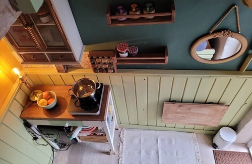 Wehofen House | Tiny House - relaxation on the Emscher - whirlpool