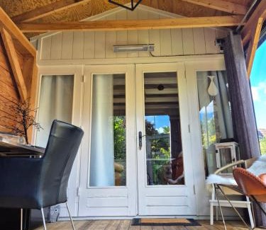 Loon Bed & Breakfast | Tinyhouse met Hot Tub en ruime privé tuin