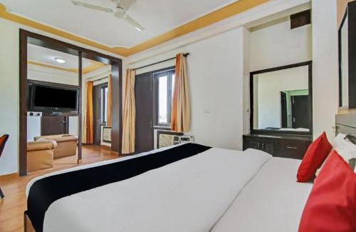 DLF Phase 3 House | Tipsyy Inn 006