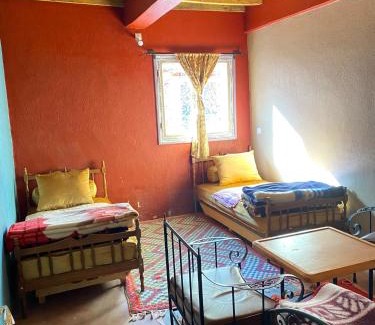 Aghbar Hotel | Tizintest LA HAUTE VUE 2100M - Hôtel Restaurant