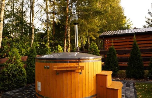 Rakow House | TO TU Chańcza Mały Domek z Balią