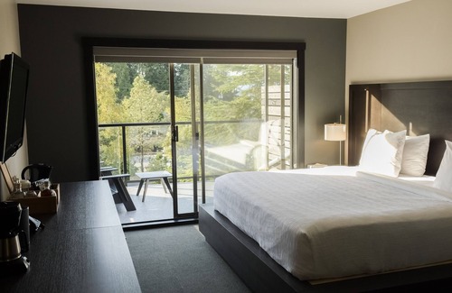 Tofino Hotel | Tofino Resort & Marina