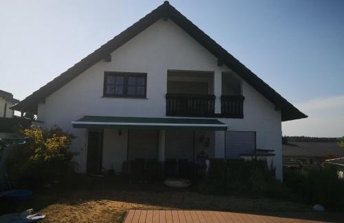 Kirkel Apartment | Tolle 3 Zimmer Wohnung in Waldrandlage