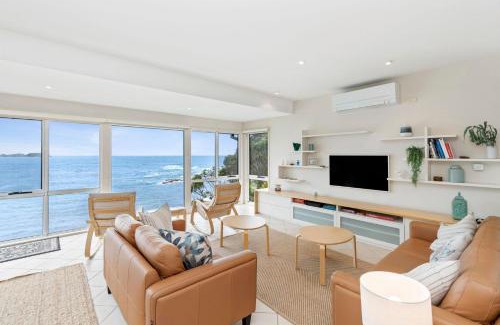 Denhams Beach House | Tollgate Beach House managed by Batemans Bay Accom