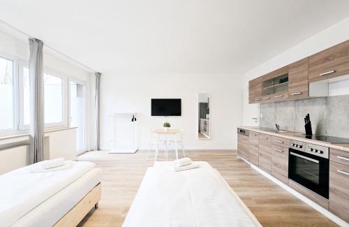 Buchholz Apartment | Tolstov Apartments - Studio Apartment with Balcony - 25 Min Messe DUS